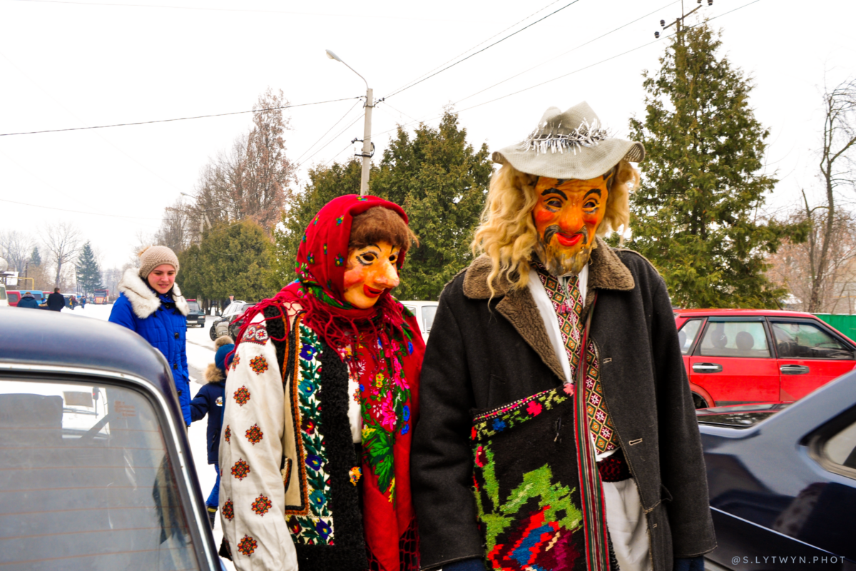 MALANKA_FESTIVAL_NEW_YEAR_UKRAINE_FOLK_COSTUME_CHOSEN_EDIT_VASHKIVTSI_SL (30)